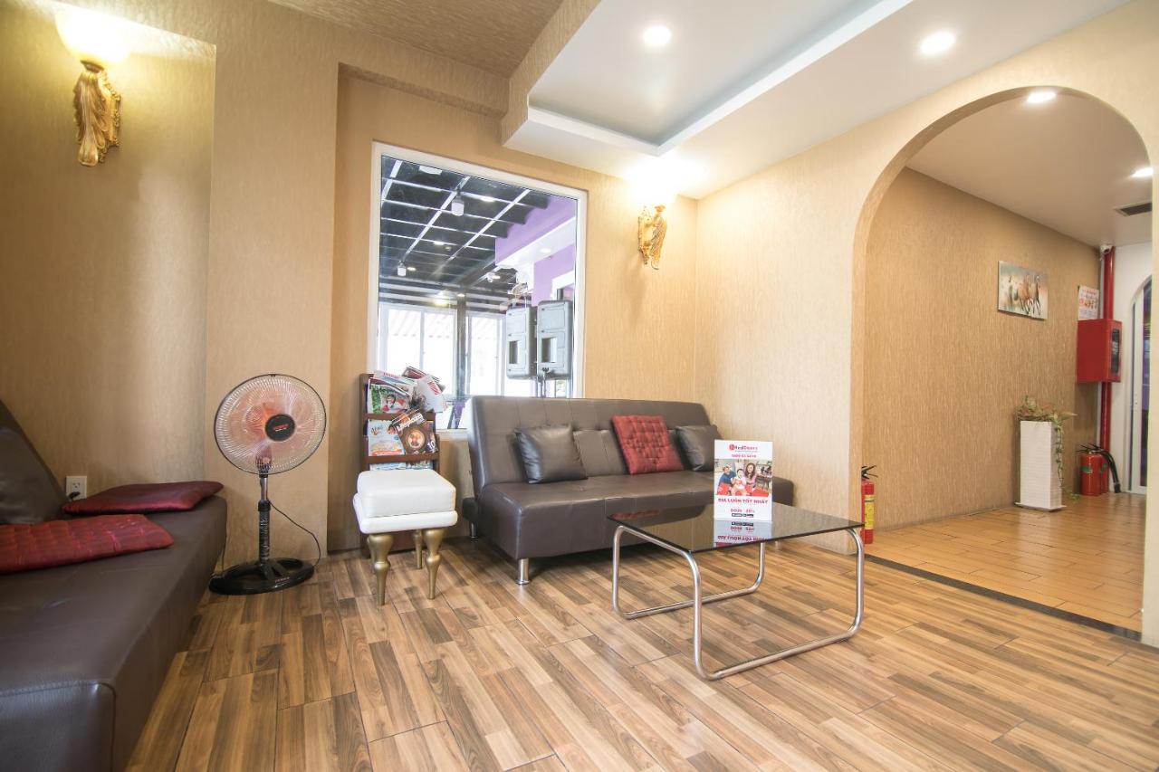 Reddoorz Plus Near Secc Хошимин Экстерьер фото