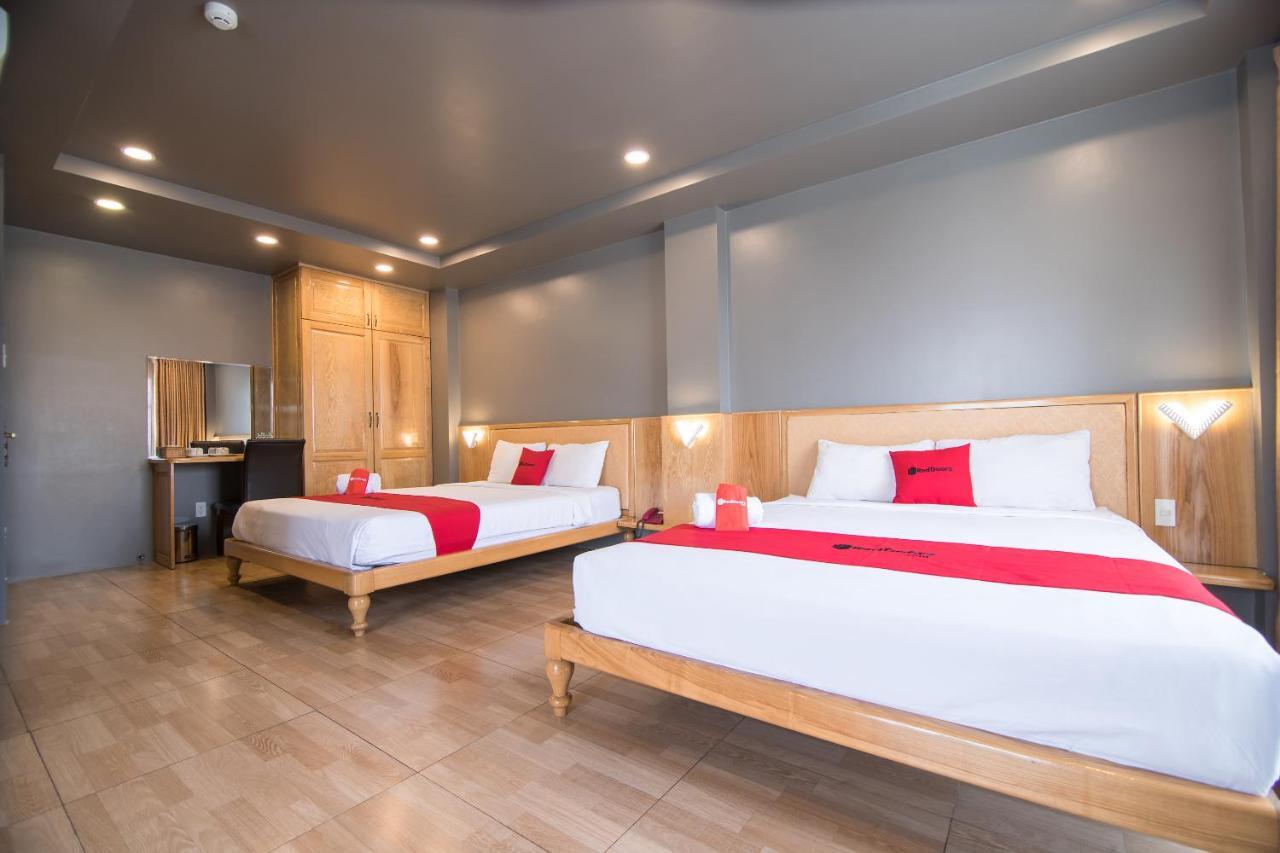Reddoorz Plus Near Secc Хошимин Экстерьер фото