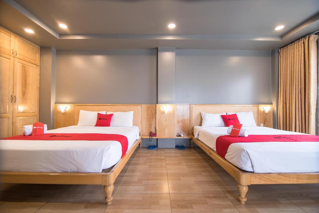 Reddoorz Plus Near Secc Хошимин Экстерьер фото
