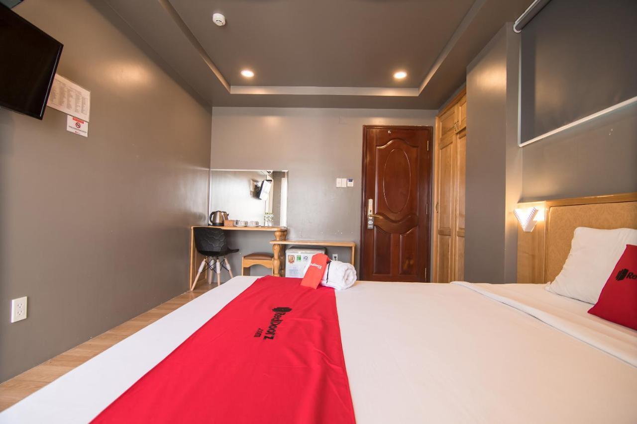 Reddoorz Plus Near Secc Хошимин Экстерьер фото